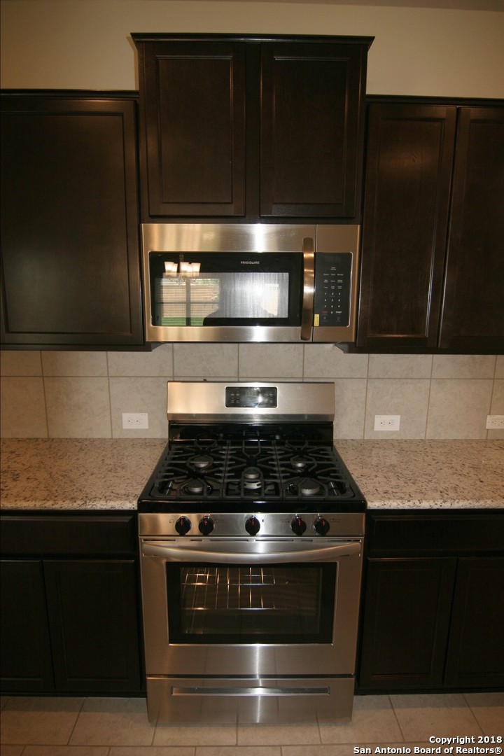 8735 Fischer Falls San Antonio TX 78254