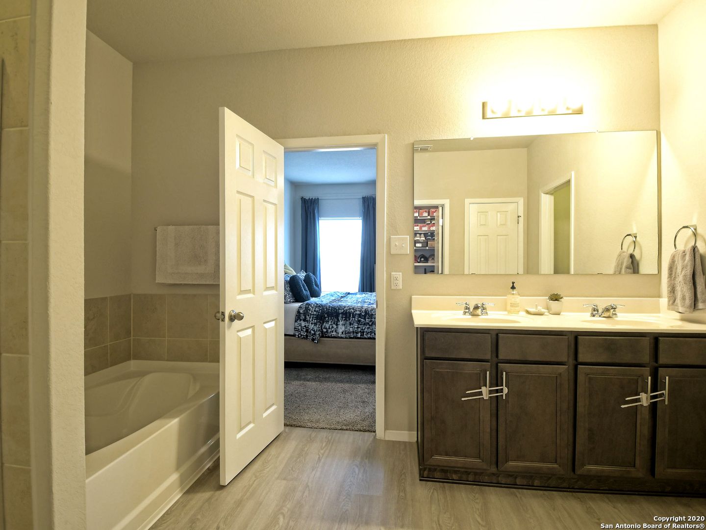 144 Fabarm Lane San Antonio TX 78130