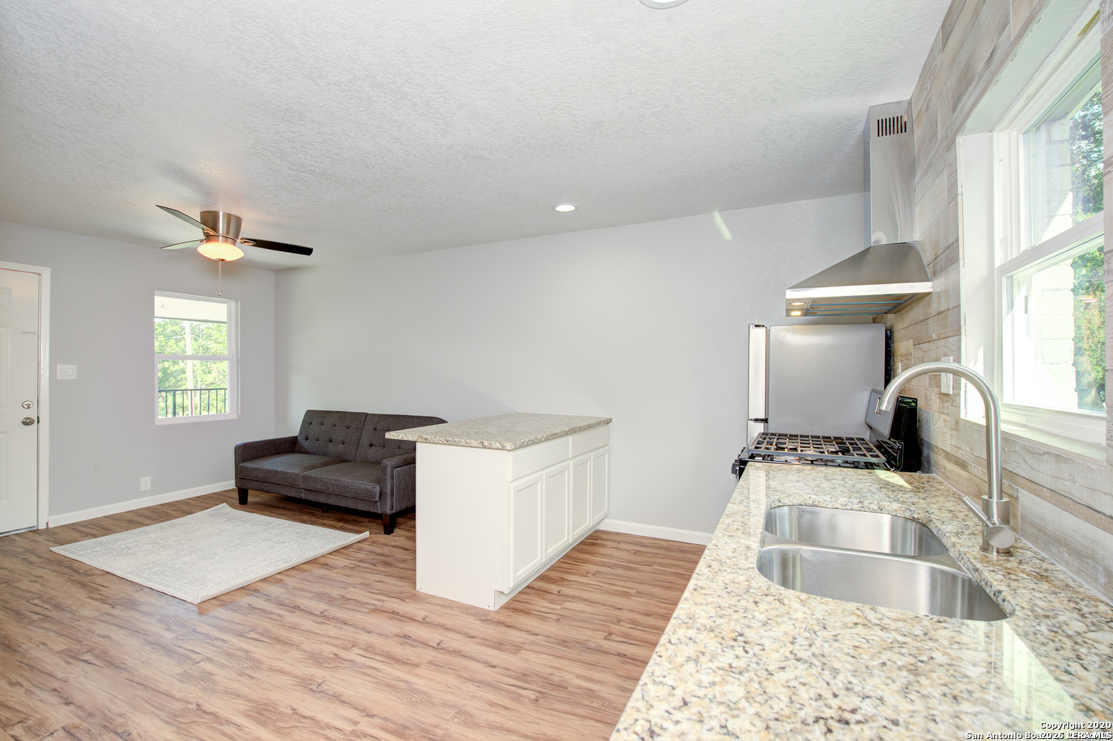218 Natalen Avenue San Antonio TX 78209