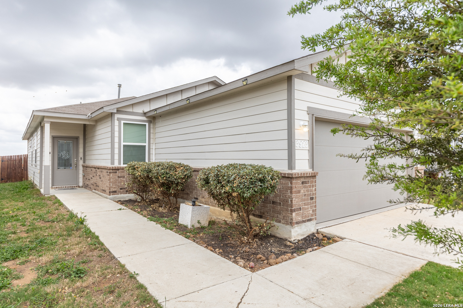 3923 Ivy Path St Hedwig TX 78152