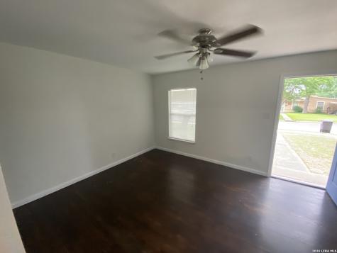 209 Redrock Drive San Antonio TX 78213