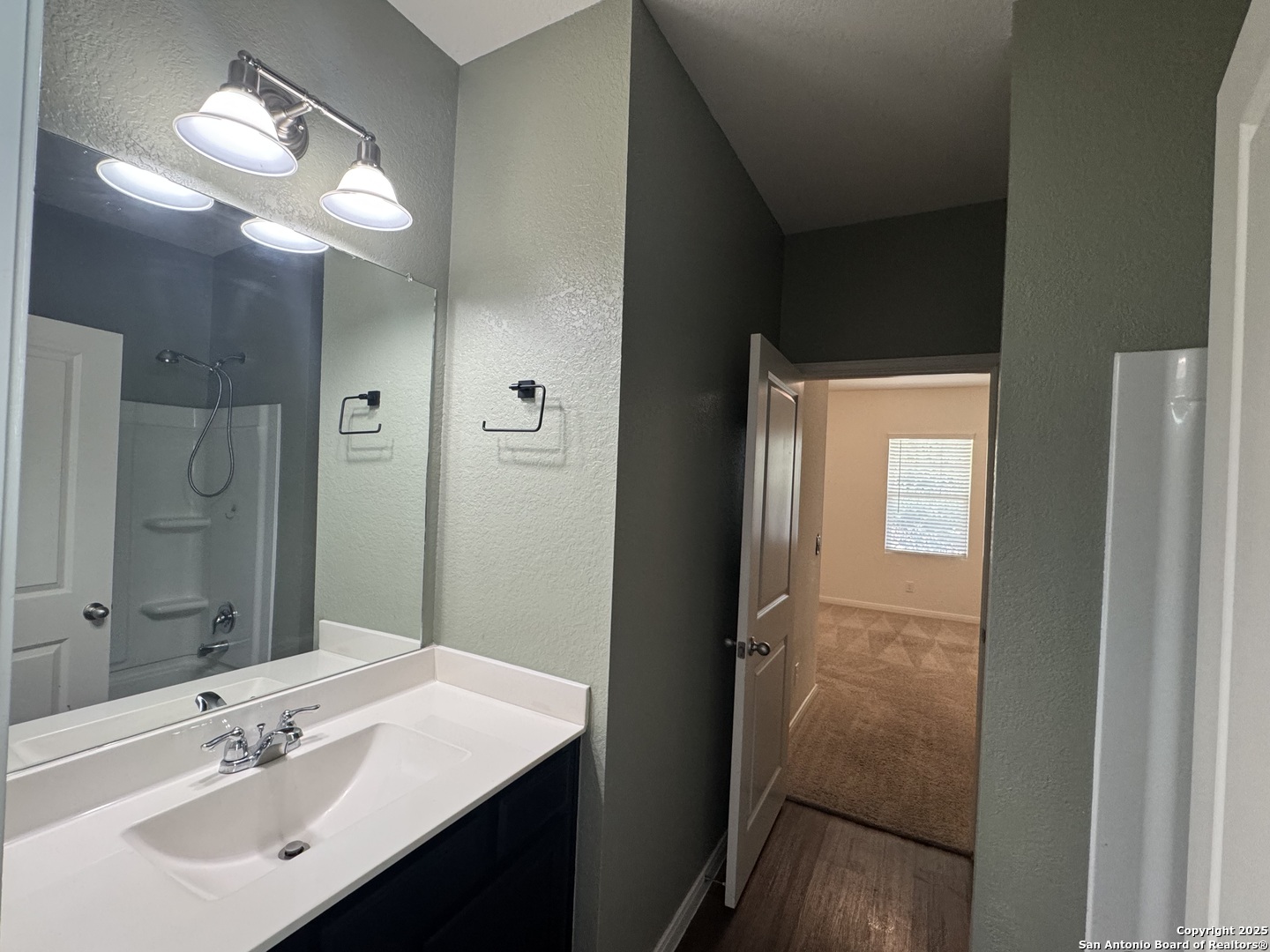 8607 Rock Meadow Converse TX 78109
