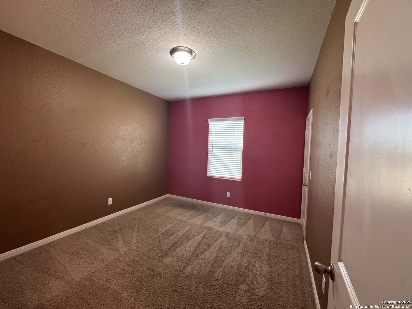 8607 Rock Meadow Converse TX 78109