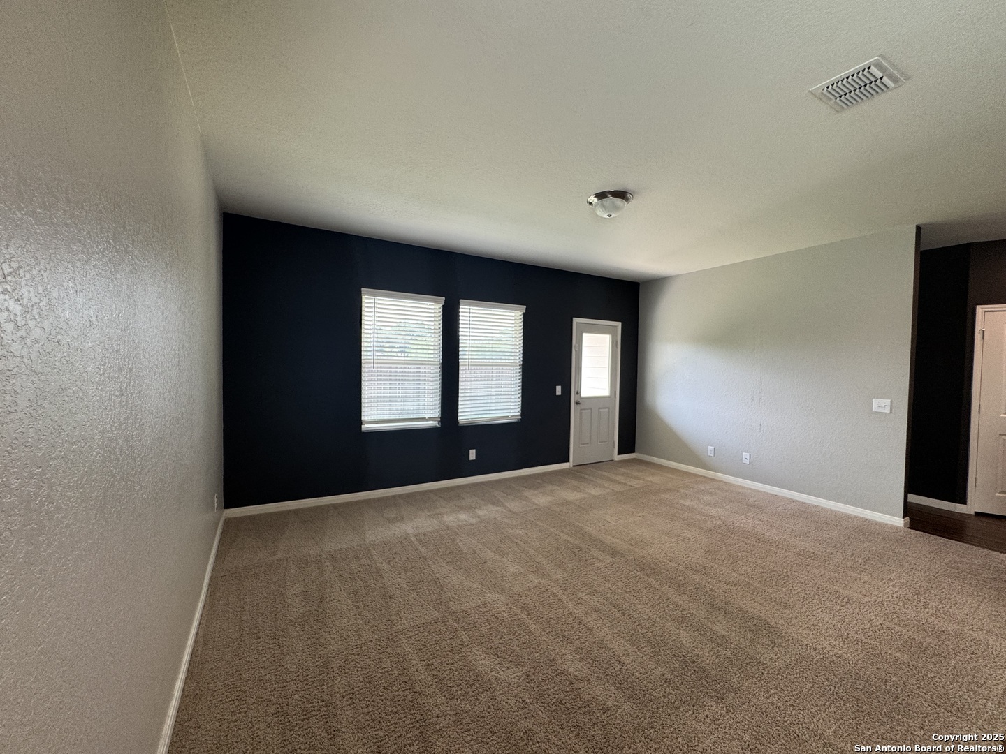 8607 Rock Meadow Converse TX 78109