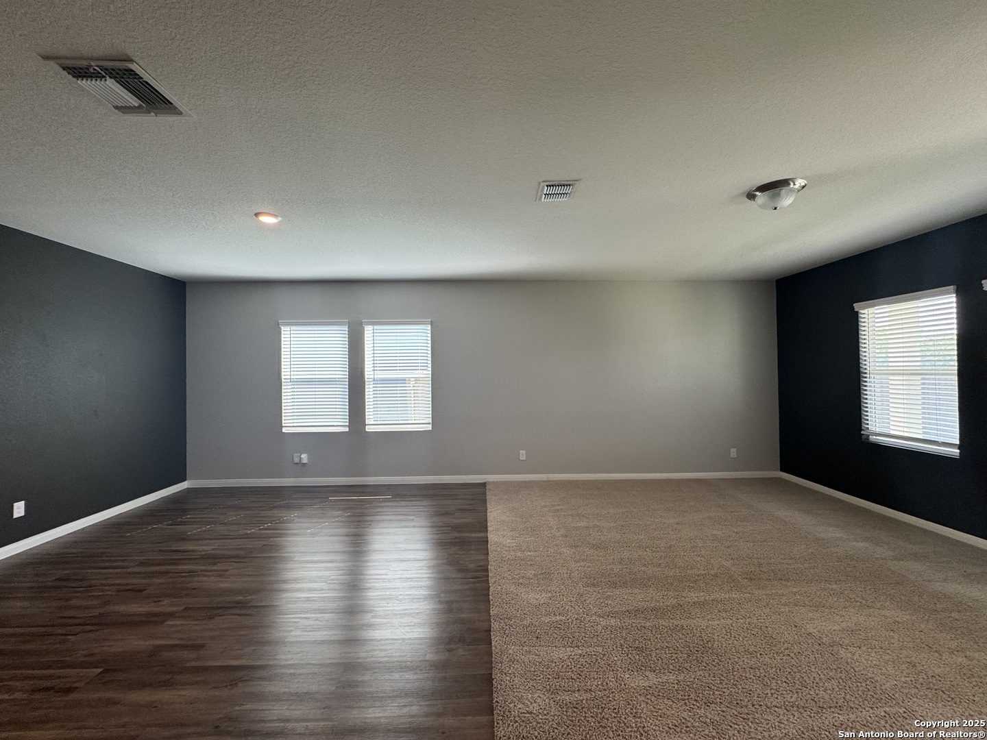 8607 Rock Meadow Converse TX 78109