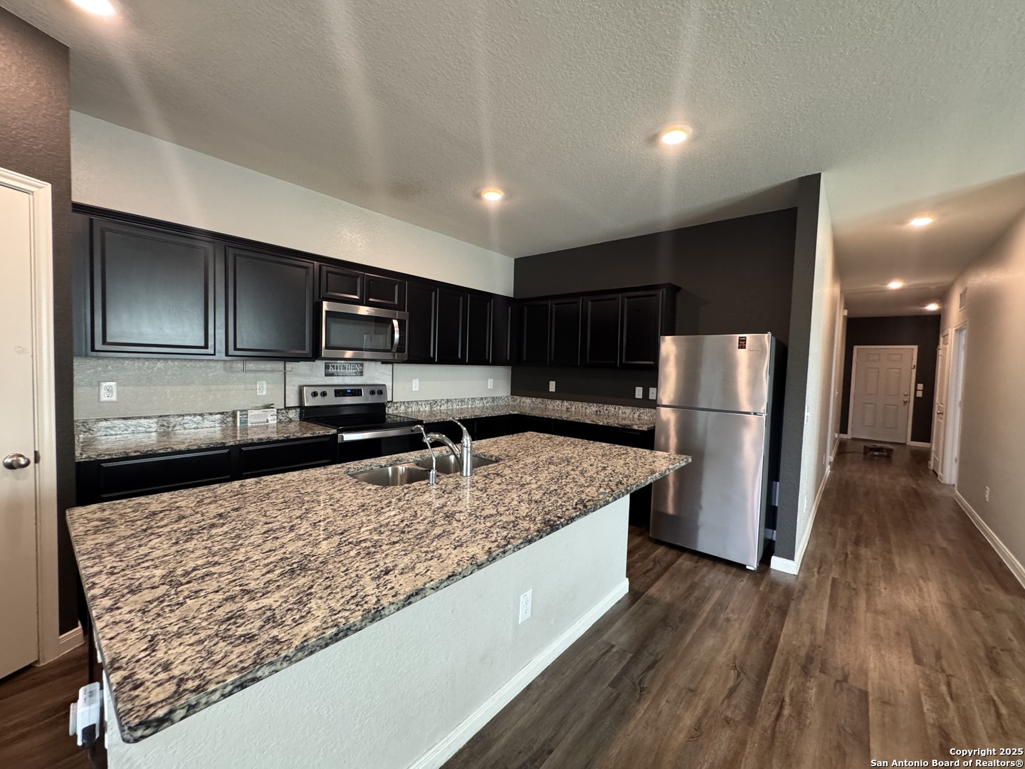8607 Rock Meadow Converse TX 78109