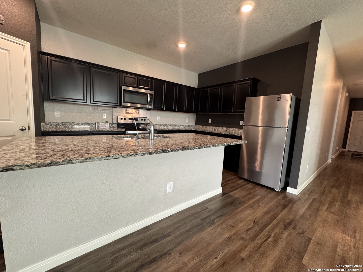 8607 Rock Meadow Converse TX 78109