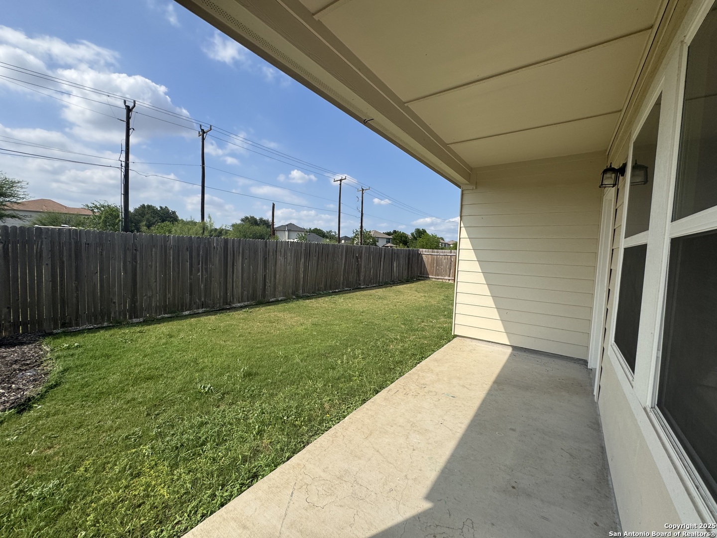 8607 Rock Meadow Converse TX 78109