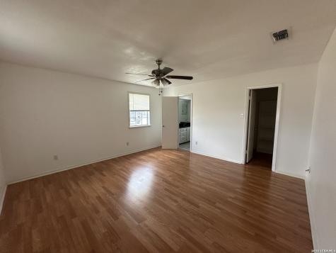211 Uecker Spring Branch TX 78070