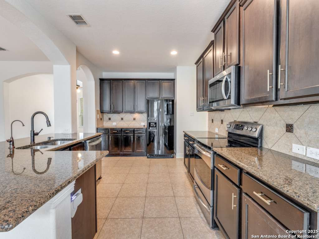 229 Gardner Cove Cibolo TX 78108
