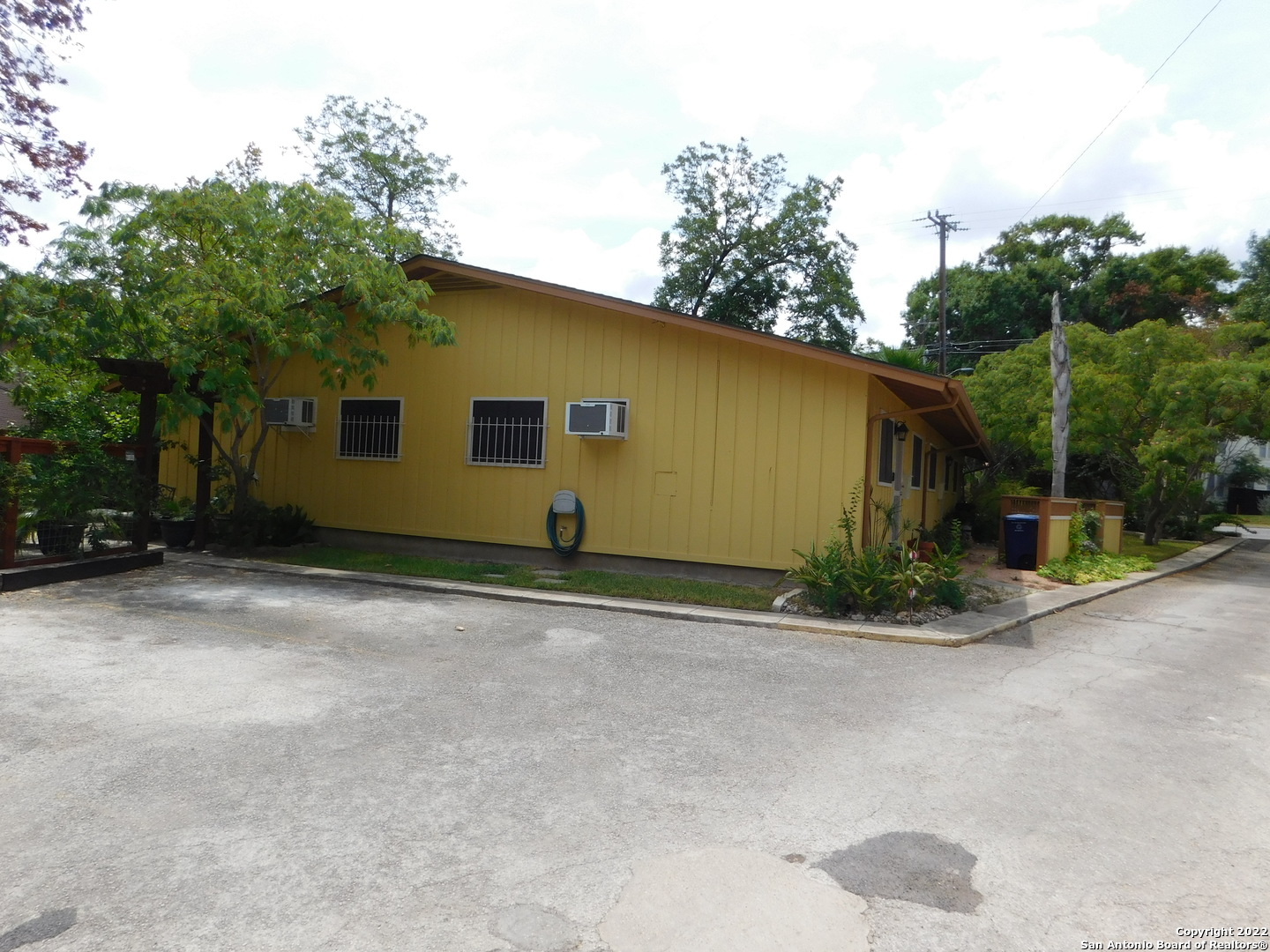 414 Kings Court San Antonio TX 78212