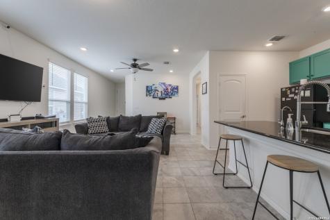 6422 Hibiscus Falls San Antonio TX 78218