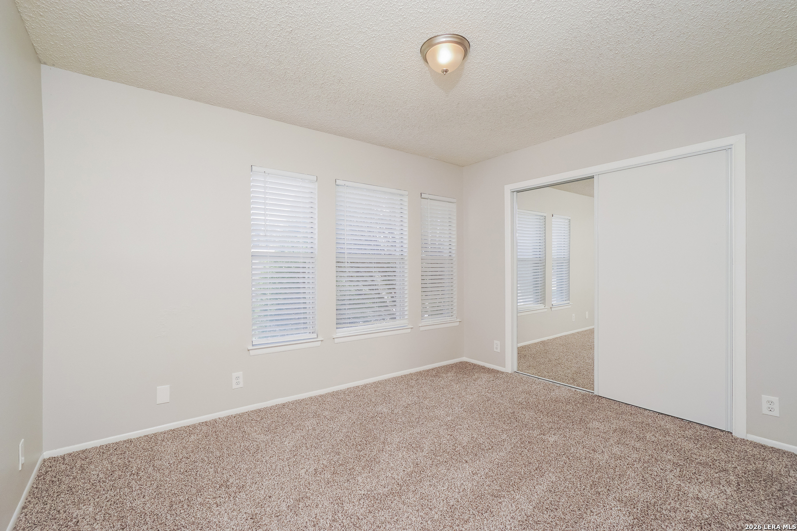 14219 N Hills Village San Antonio TX 78249