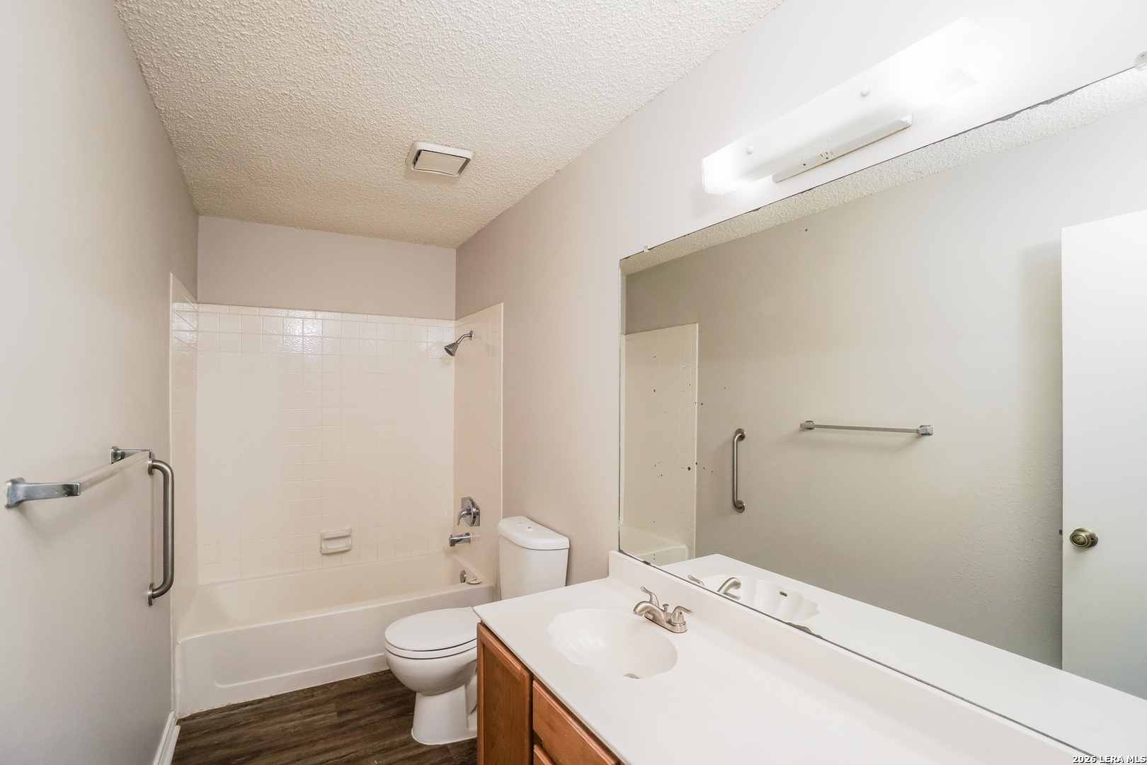 14219 N Hills Village San Antonio TX 78249