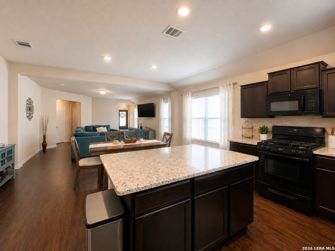8510 Terlingua Cove Converse TX 78109