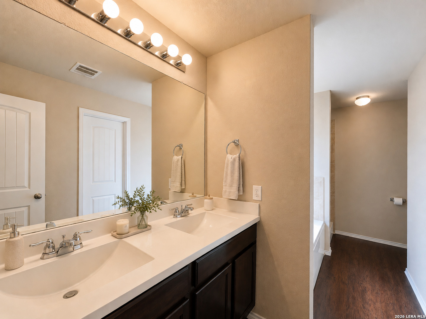 8510 Terlingua Cove Converse TX 78109