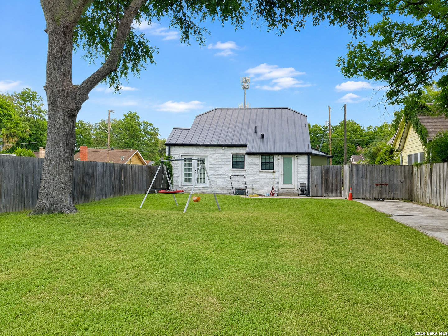 115 W White San Antonio TX 78214