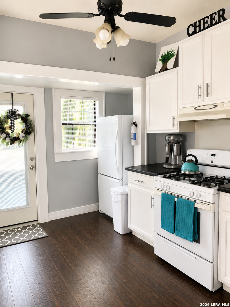 115 W White San Antonio TX 78214