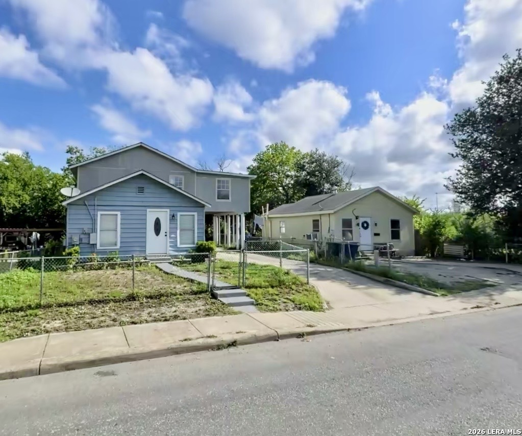 121 W Mitchell San Antonio TX 78204
