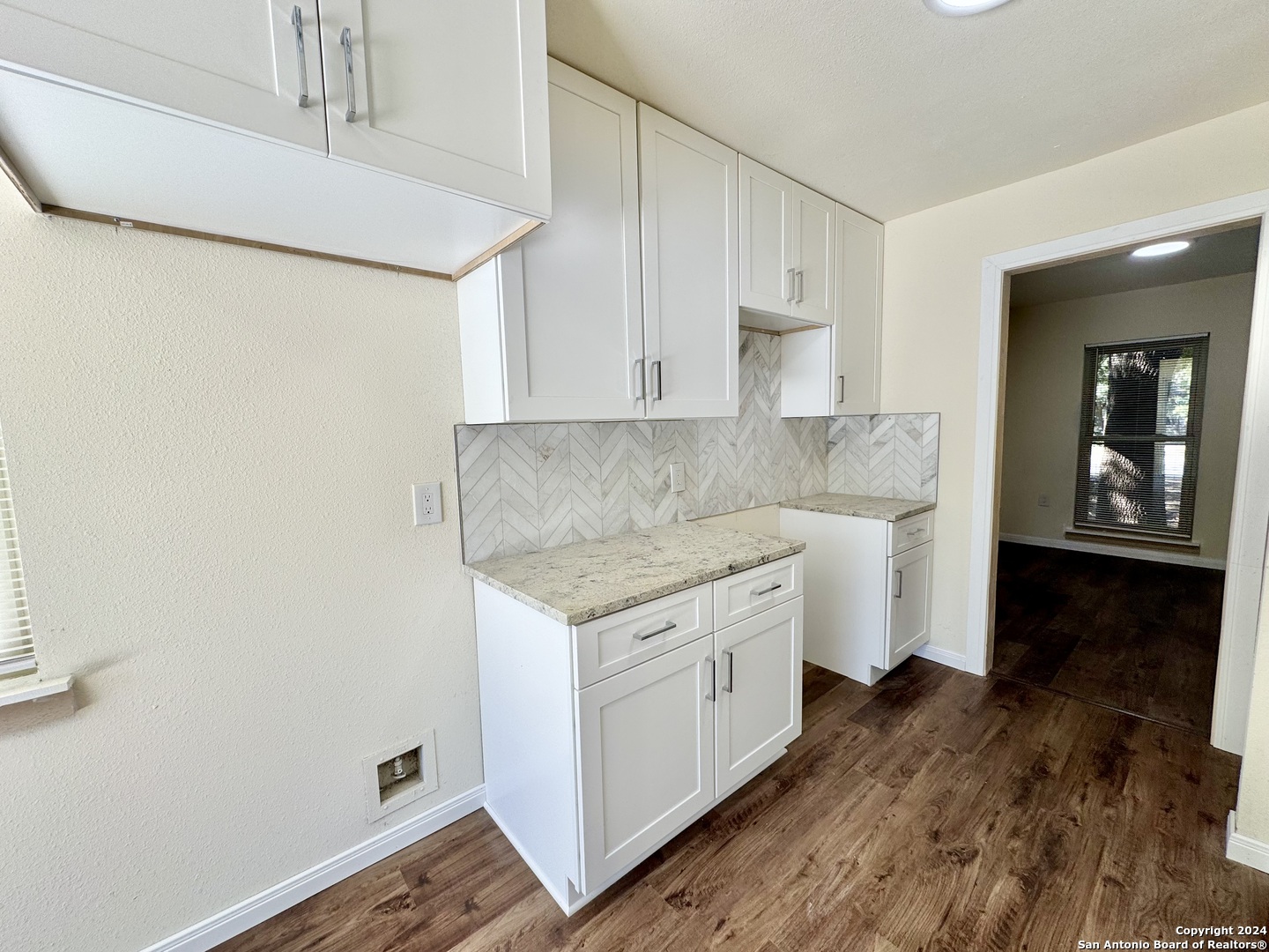 5806 Misty Glen San Antonio TX 78247