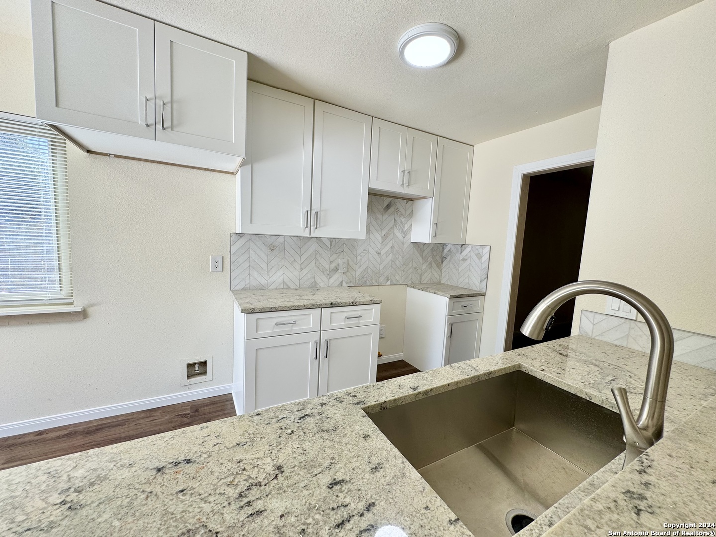5806 Misty Glen San Antonio TX 78247