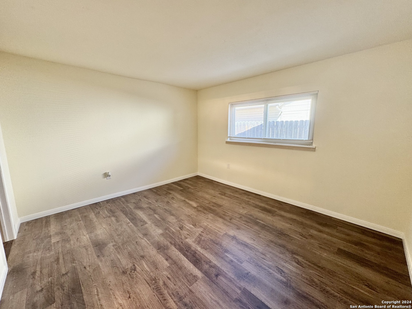 5806 Misty Glen San Antonio TX 78247