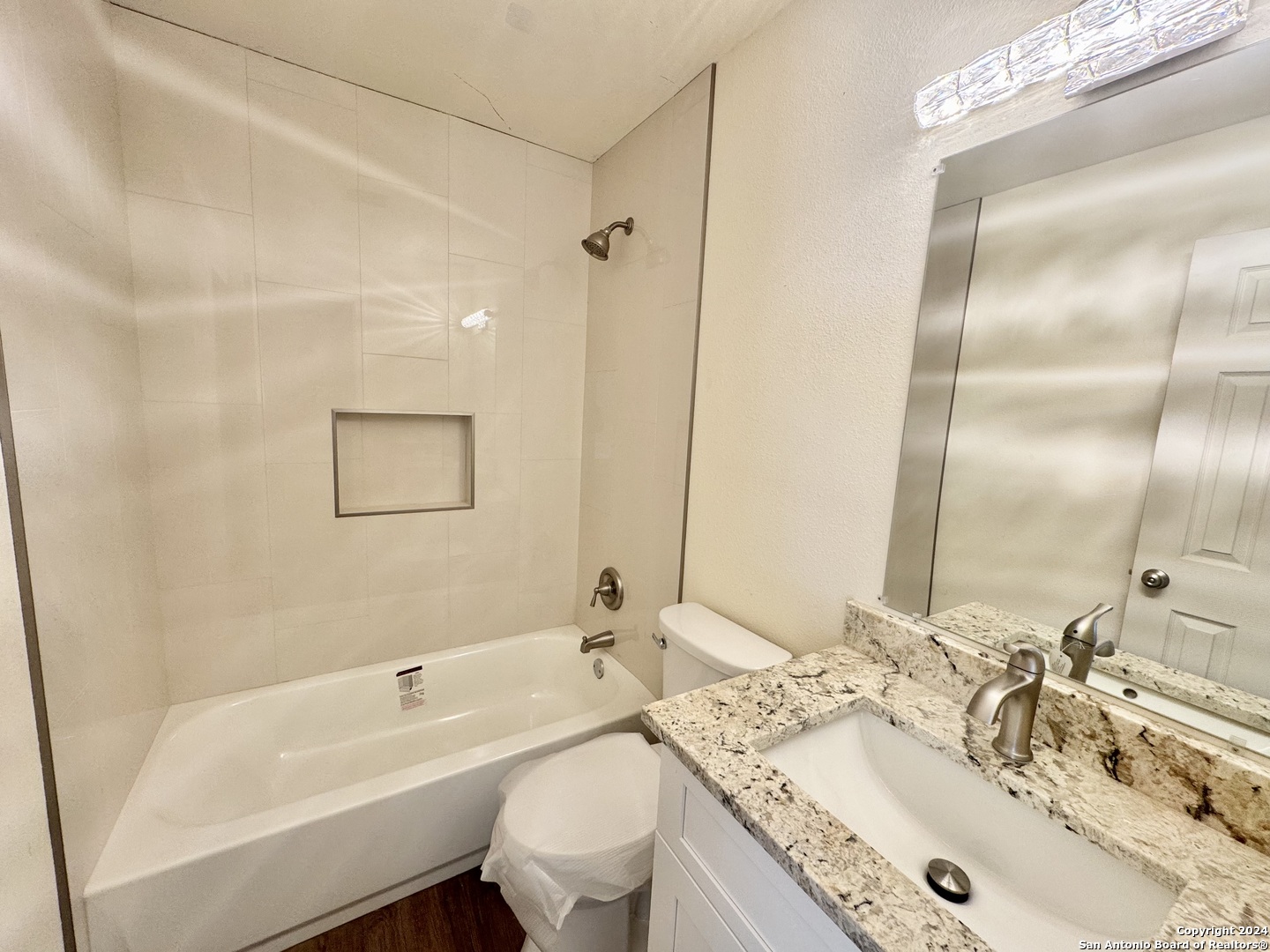 5806 Misty Glen San Antonio TX 78247