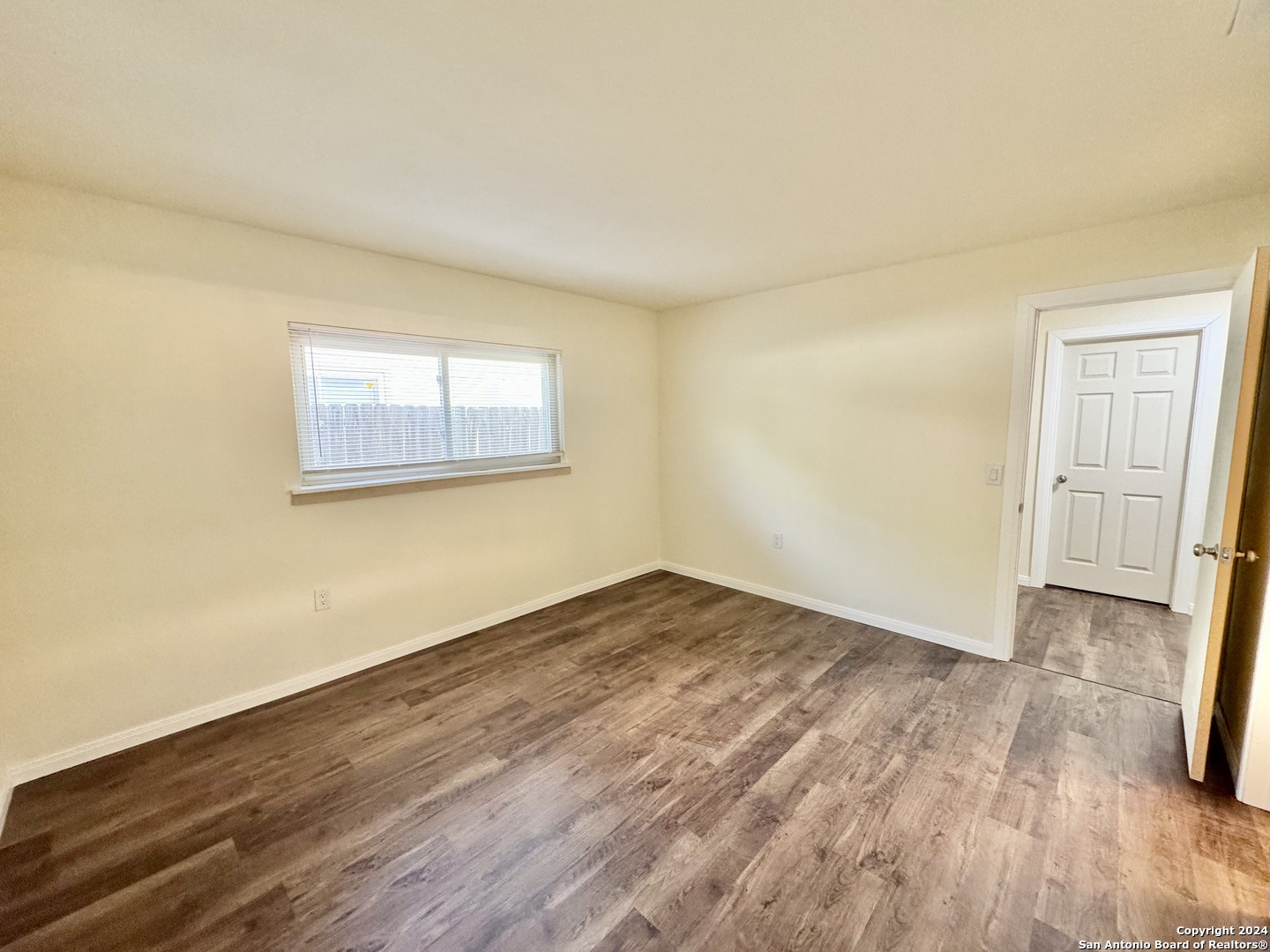 5806 Misty Glen San Antonio TX 78247