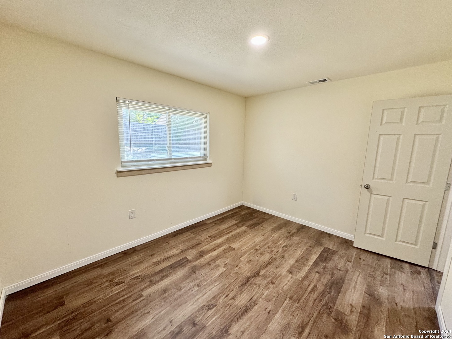 5806 Misty Glen San Antonio TX 78247