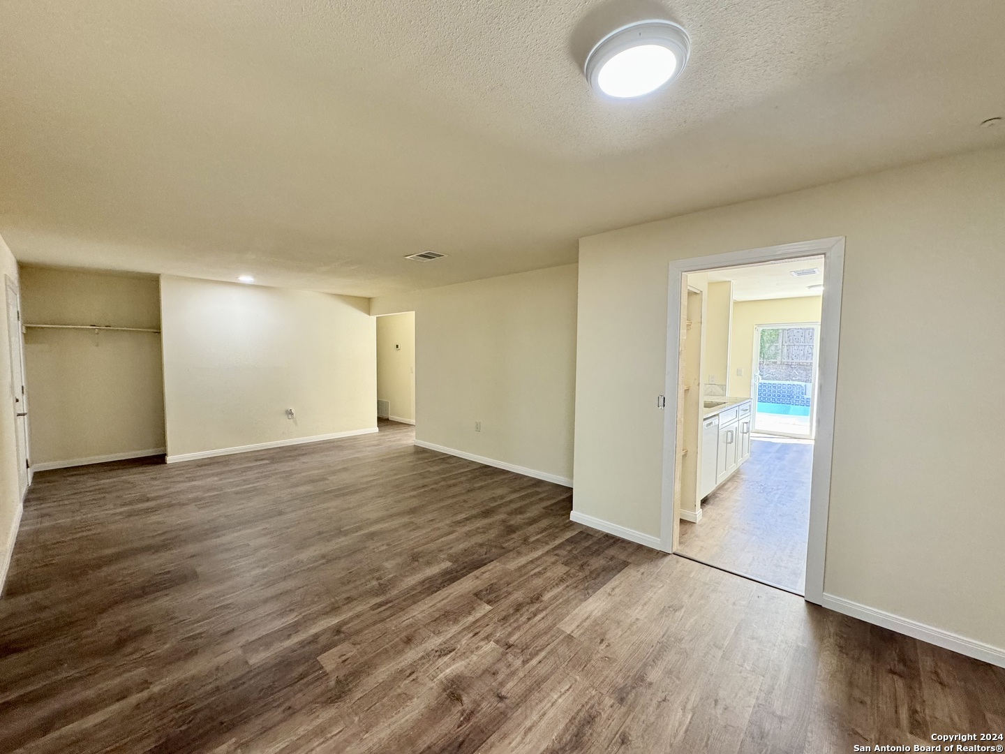 5806 Misty Glen San Antonio TX 78247