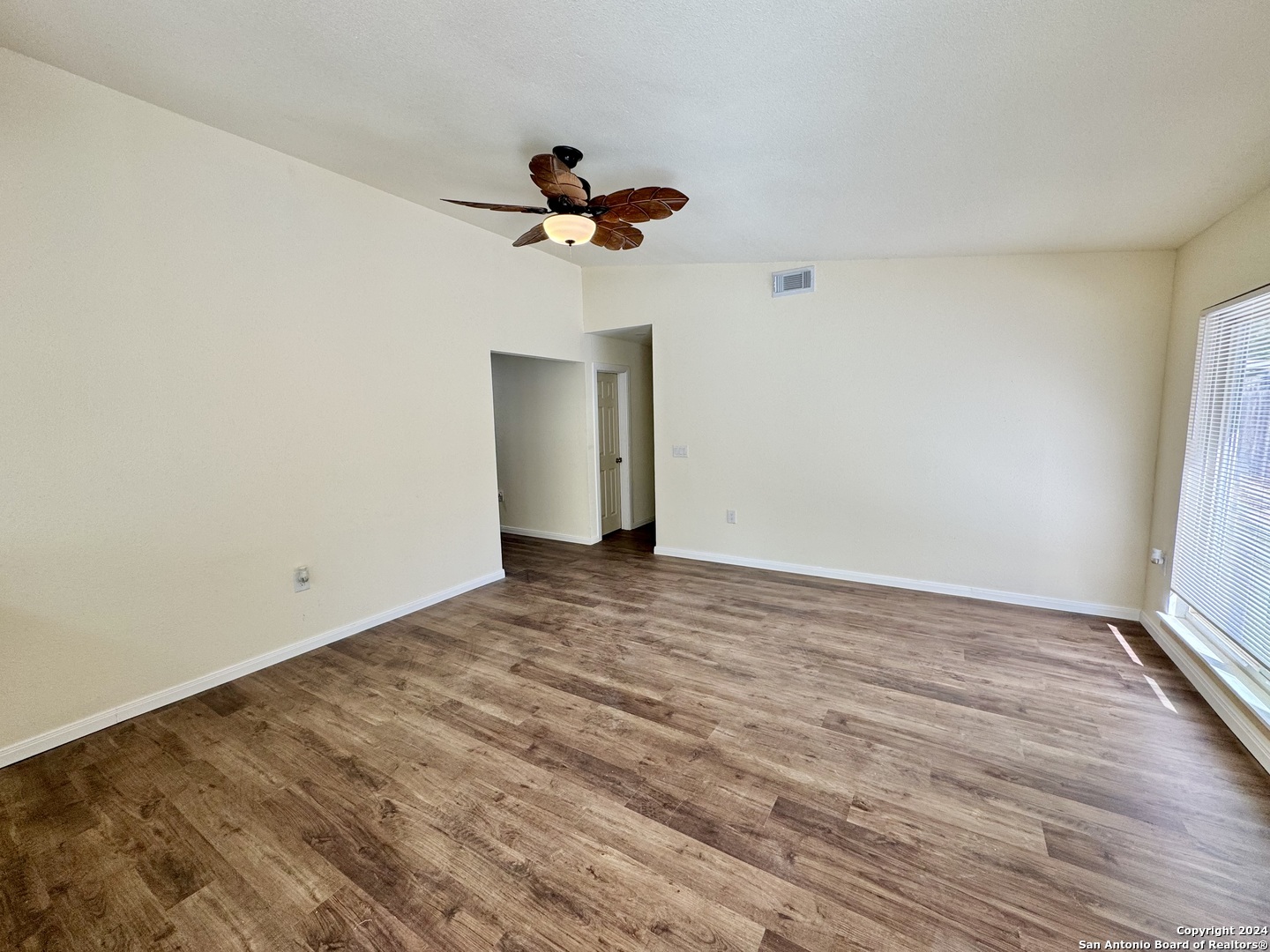 5806 Misty Glen San Antonio TX 78247