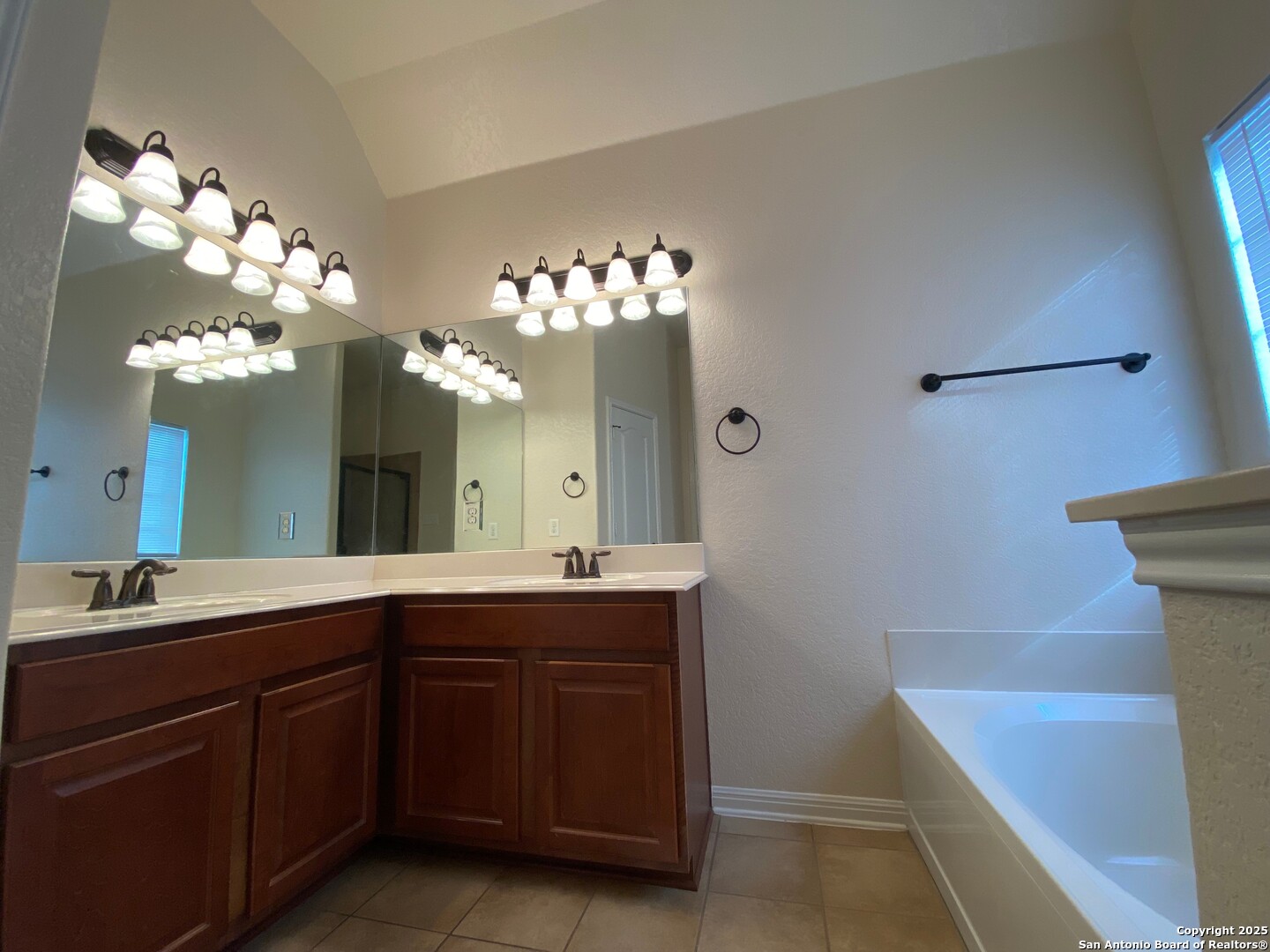 12027 Mill Berger San Antonio TX 78254