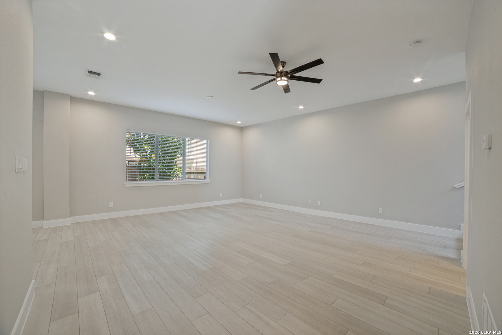 1618 W Lawndale Drive San Antonio TX 78209