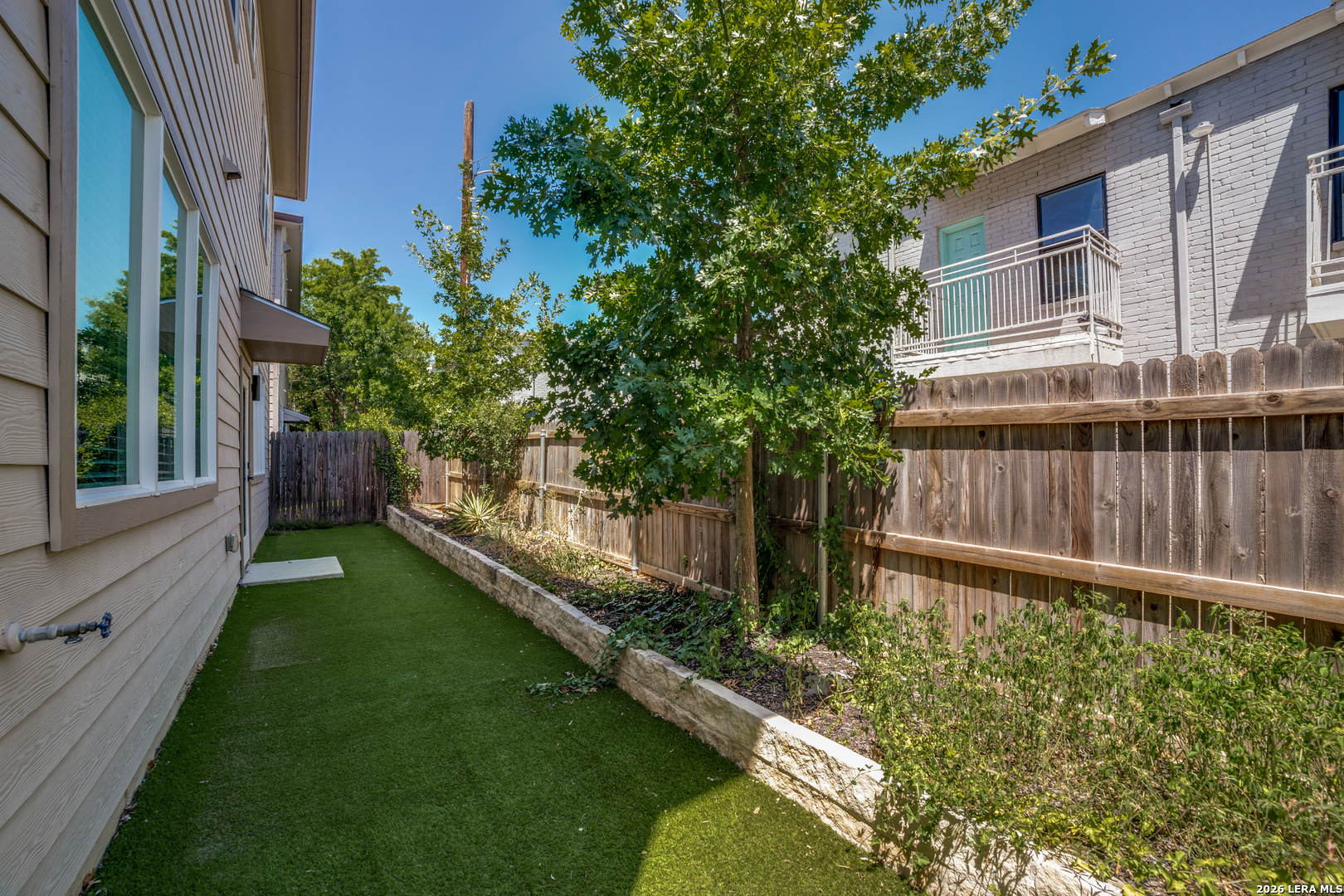 1618 W Lawndale Drive San Antonio TX 78209