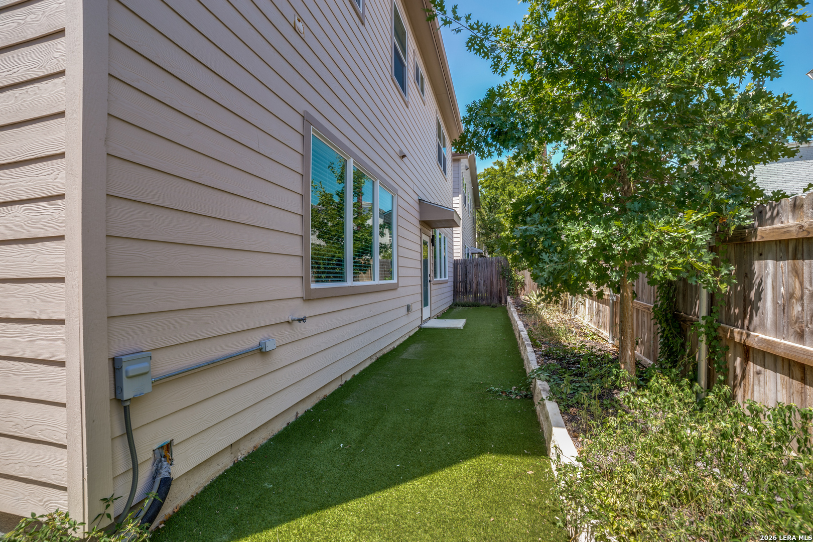 1618 W Lawndale Drive San Antonio TX 78209