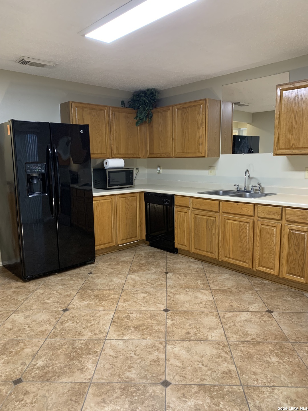 5518 Camry Springs San Antonio TX 78251