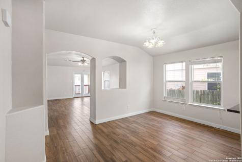 8607 Cheyenne Bluff Converse TX 78109