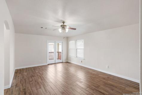 8607 Cheyenne Bluff Converse TX 78109