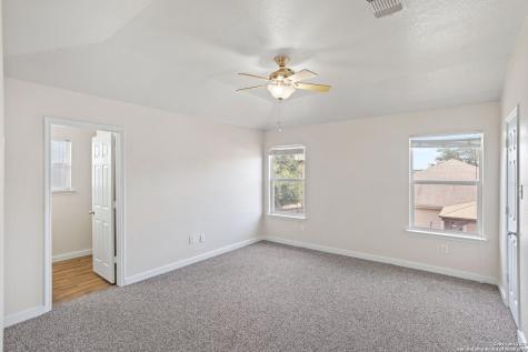 8607 Cheyenne Bluff Converse TX 78109