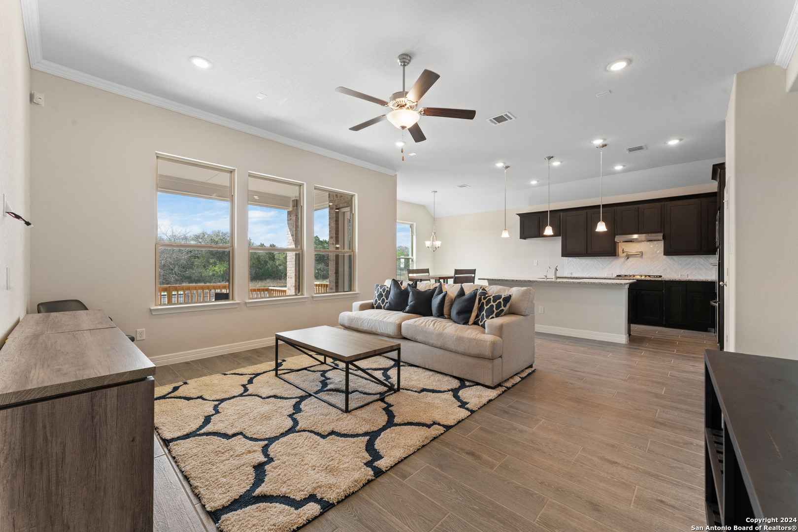 423 Montessa Park San Antonio TX 78253