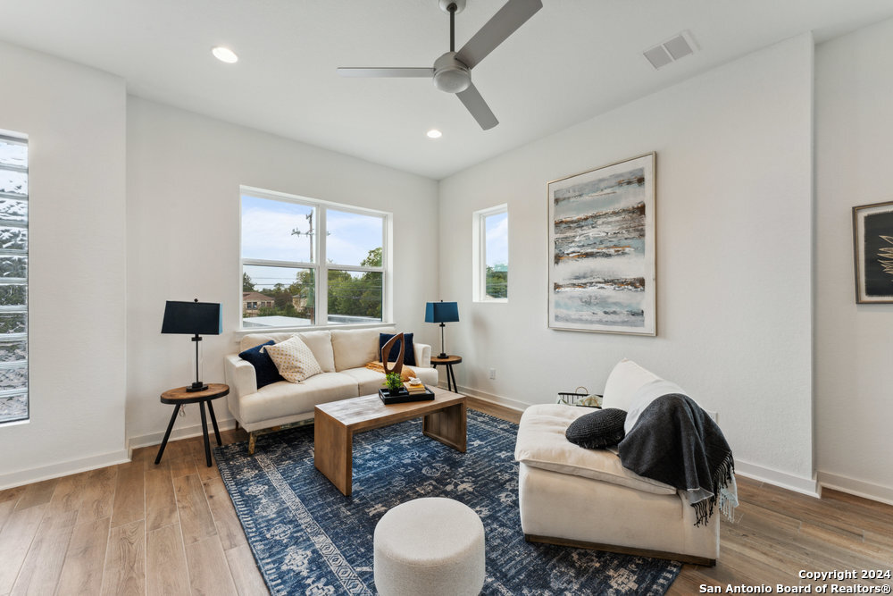 3214 N Elmendorf Street San Antonio TX 78201
