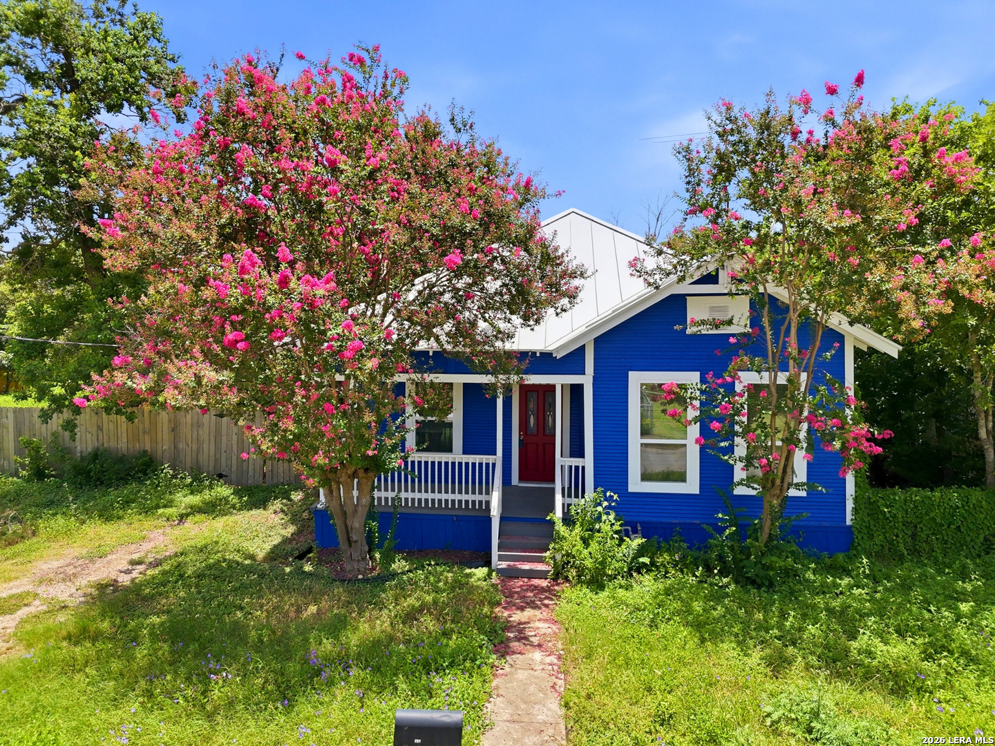 112 Avenue B Converse TX 78109