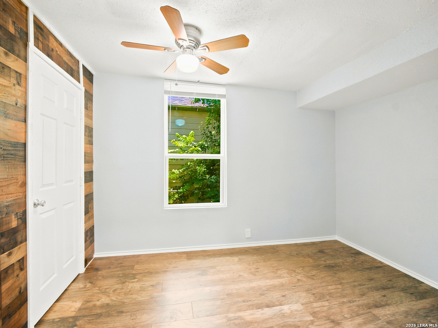 112 Avenue B Converse TX 78109