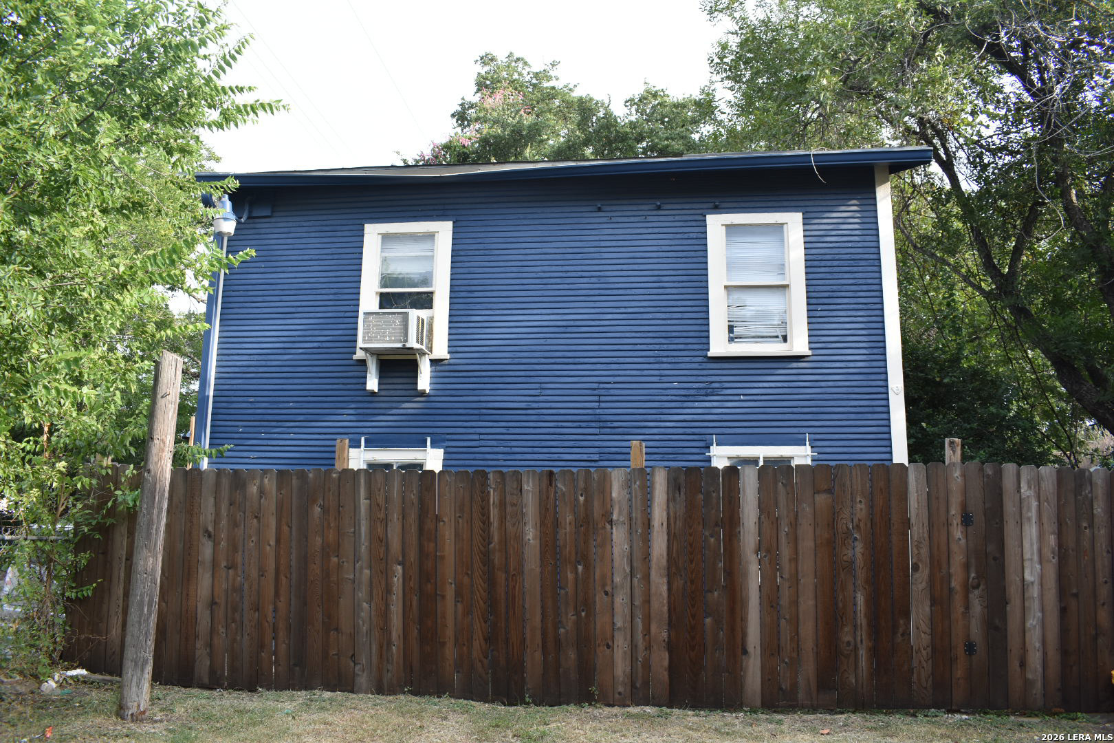 2246 E Houston Street San Antonio TX 78202