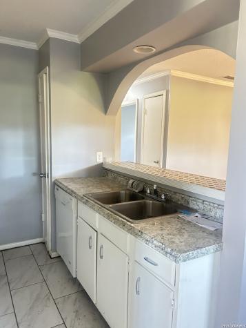 1051 Country Club G-28 Seguin TX 78155