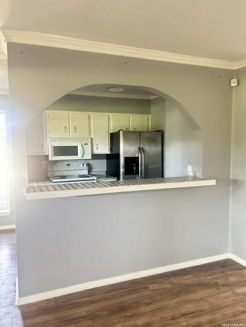 1051 Country Club G-28 Seguin TX 78155
