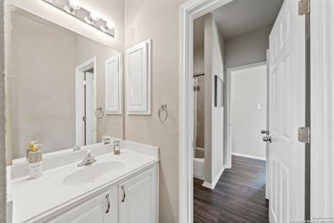 51 Gemsbuck Rise San Antonio TX 78258