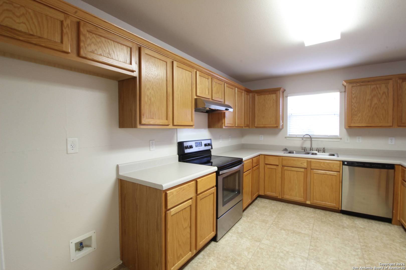659 Lynx Mountain San Antonio TX 78251