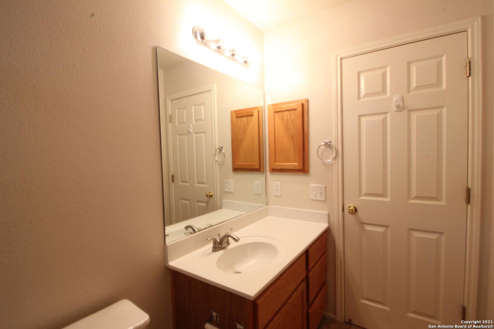 659 Lynx Mountain San Antonio TX 78251