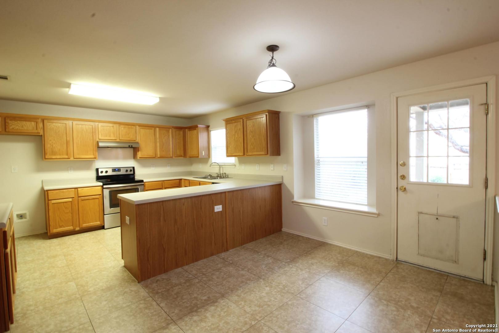 659 Lynx Mountain San Antonio TX 78251